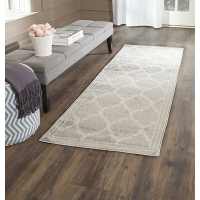 Ammundsen Geometric Light Grey/Ivory Area Rug
