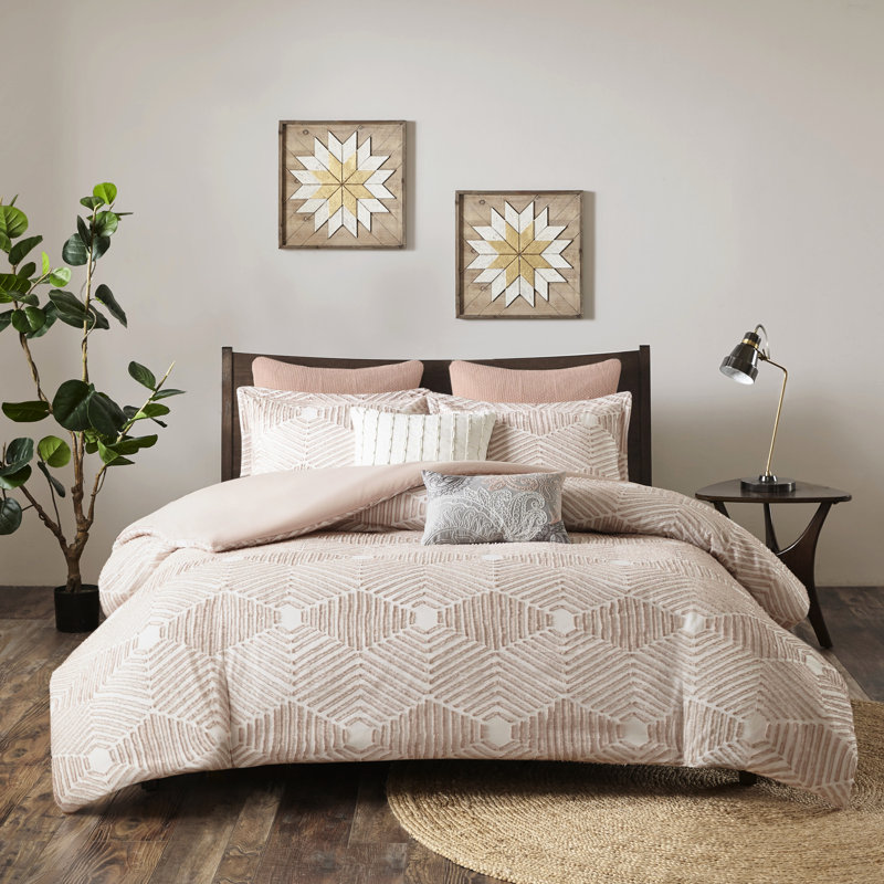 Blush King/ King Comforter - Breathable Fabric, Quality Assurance Cotton Bedding Ensemble Geometric Print, Luxury Touch