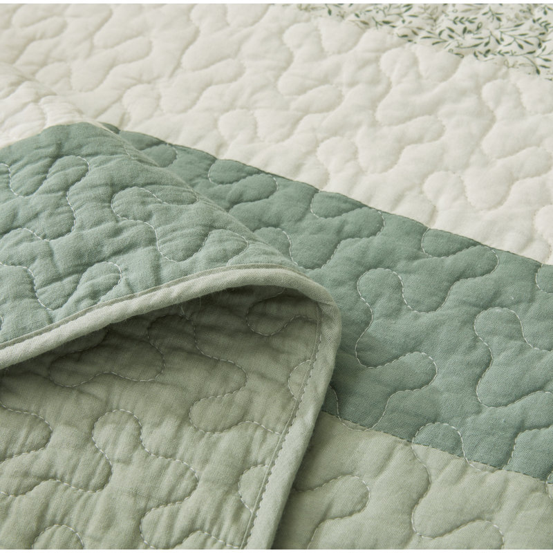 Reed Floral Patchwork Cotton Quilt Set, Queen Quilt + 2 Standard Shams