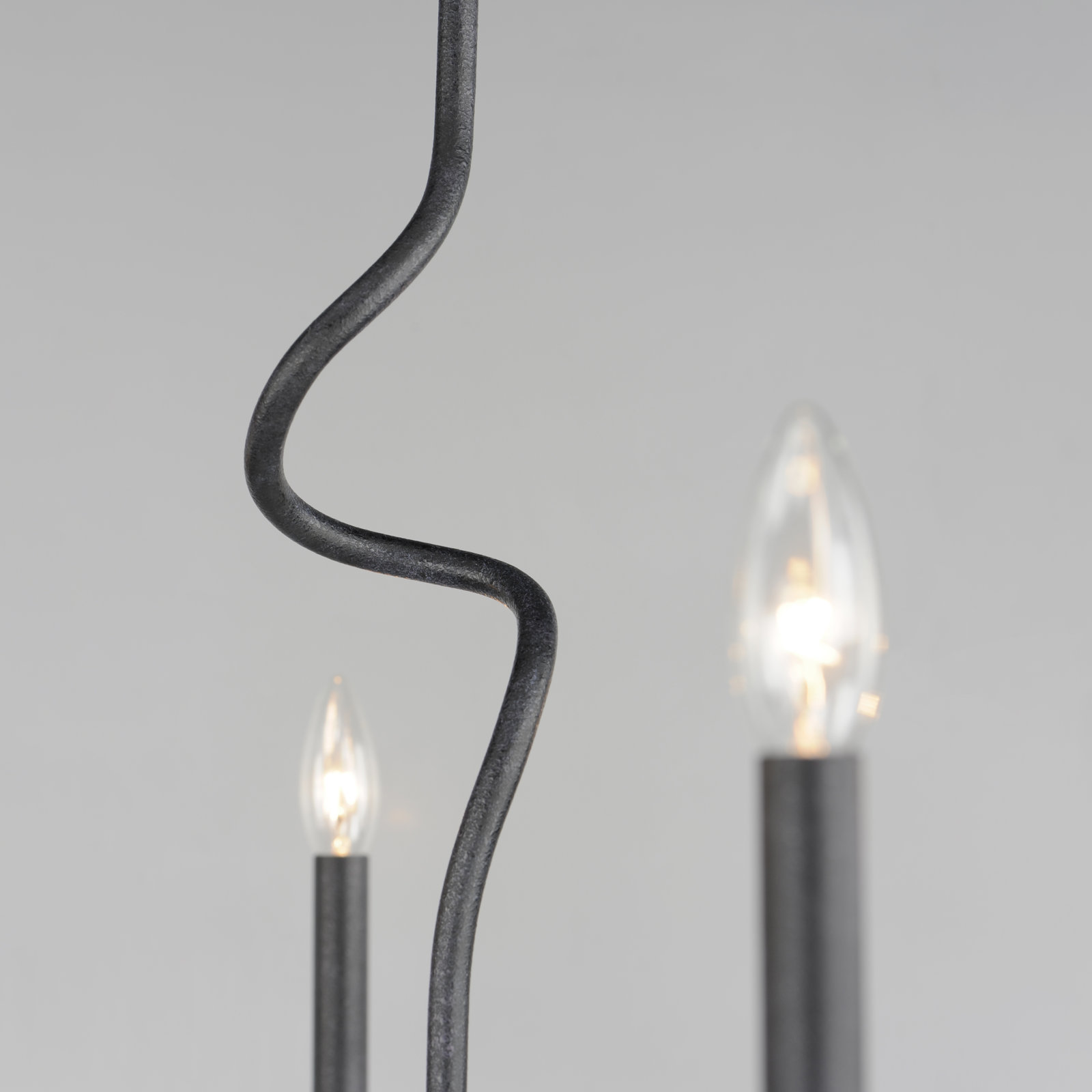 Ardi Iron 8-Light Chandelier