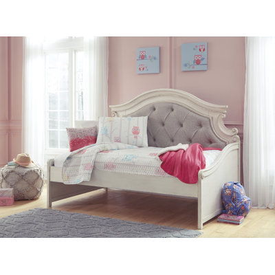 Earle Upholstered Daybed