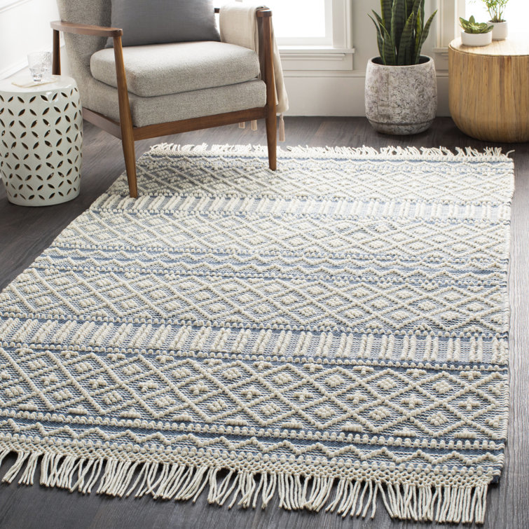 Carletta Geometric Indoor Rug