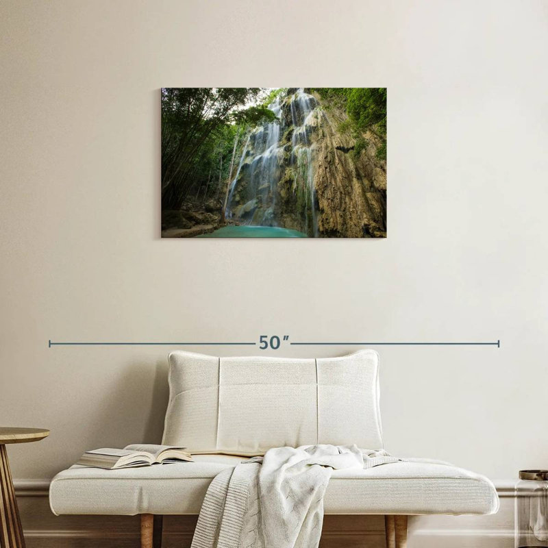 Cascade d'Alvord à Cebu, H 20 po x l 30 po