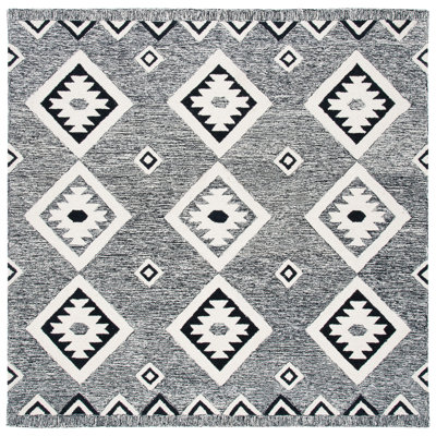Arne Southwestern Handmade Tufted Wool Black/Gray Area Rug