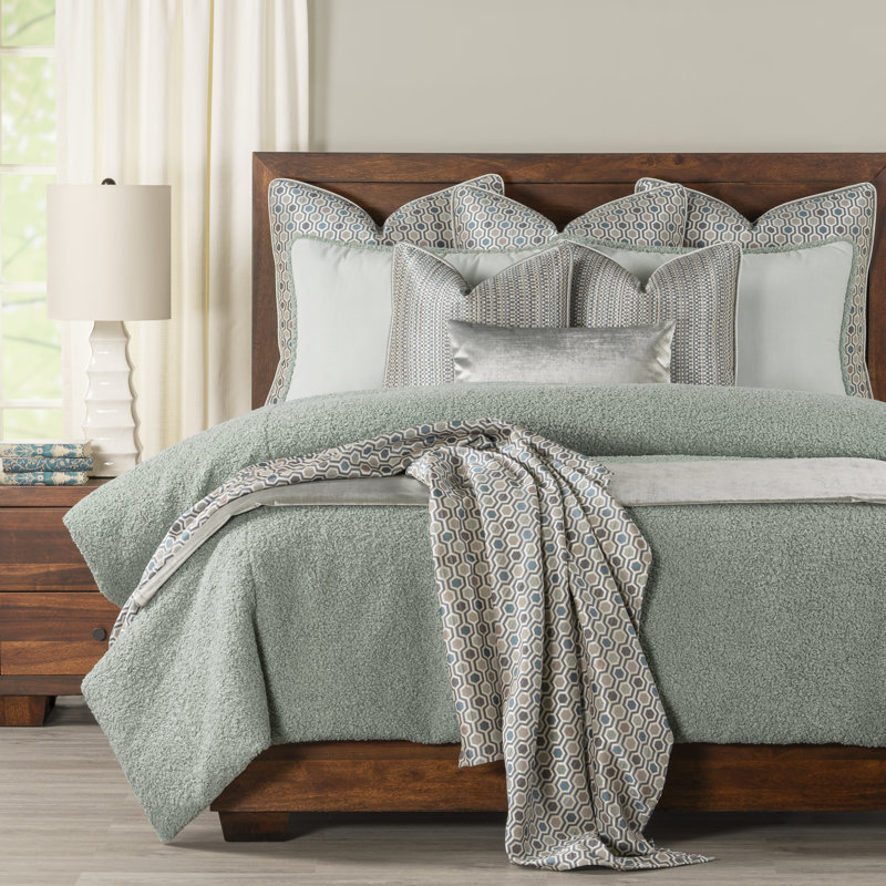 Tiffany Bouclé Polyester Baffle Box Stitch Duvet Cover & Insert, Cal. King Duvet Cover & Insert + 2Shams + 3Pillows