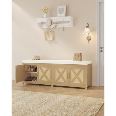 Banc de rangement pour chaussures Farmhouse, banc à chaussures à 2 niveaux avec coussin de siège rembourré et portes de grange, banc d'entrée avec tablette réglable, armoire à chaussures pour salon, chambre à coucher
