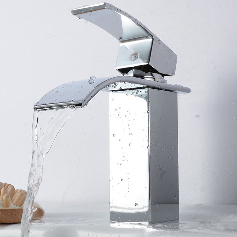 Robinet de salle de bain à un trou, Chrome