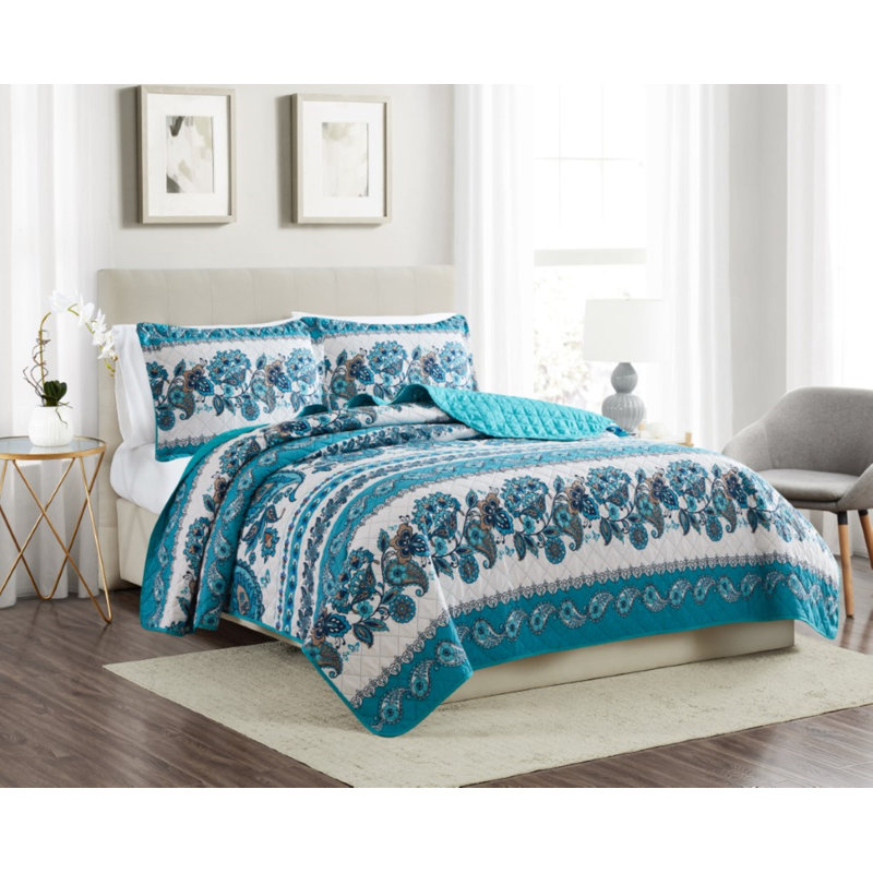 Sateen Floral Quilt, King Quilt + 2 King Shams