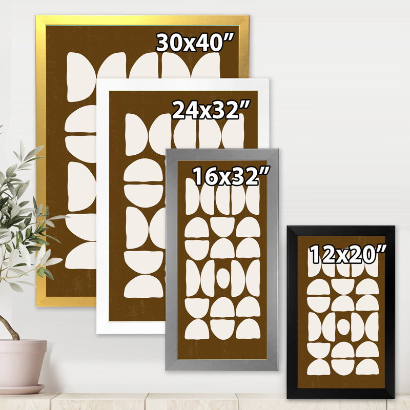 «Abstract Composition of Minimal Half Moons», impression sur toile, H 32 po x l 16 po x P 1,5 po, Toile avec cadre noir