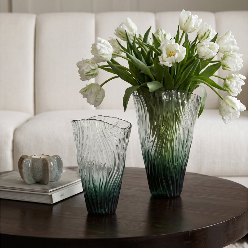Vase en verre 7,5 x 3,9 x 11,8 po pour décoration intérieure, centre de table moderne