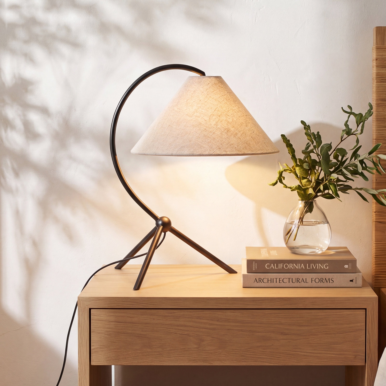 Selony Linen Desk Lamp