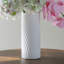 Ornements de fleurs simulées