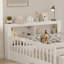 Lit simple avec support de tête de lit, deux tiroirs sous le lit et trois barrières de sécurité, blanc, aucun lit pour enfant requis-1894063750