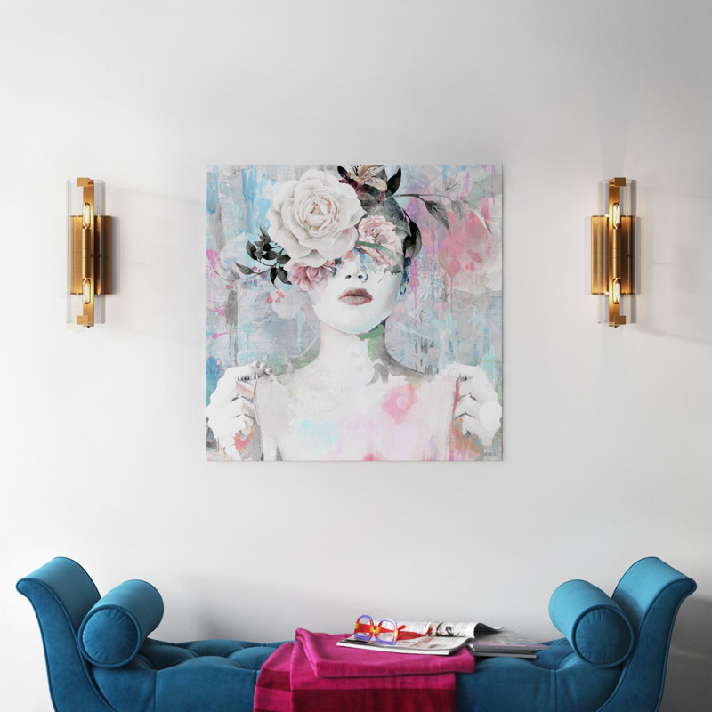 «Dreaming With Flowers» par Parvez Taj - impression sur toile tendue, H 32 po x l 32 po x P 1,5 po