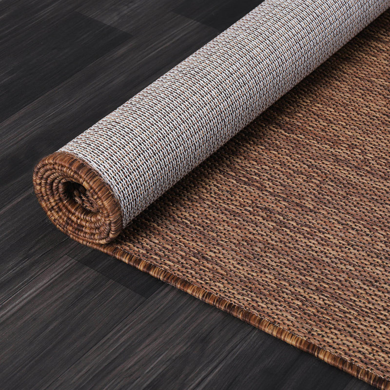 Brown Indoor/Outdoor Rug, Rectangle 5' x 7'