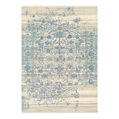 Burtonsville Wool Floral Indoor Rug
