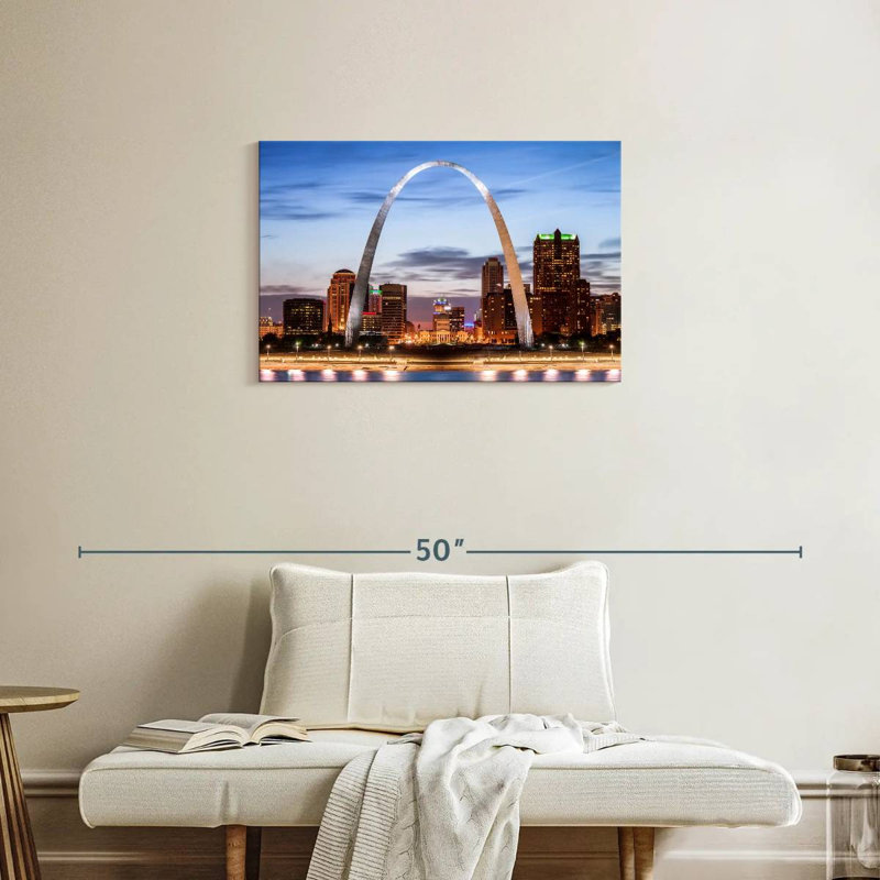 Iconic Gateway Arch, 20" H x 30" W