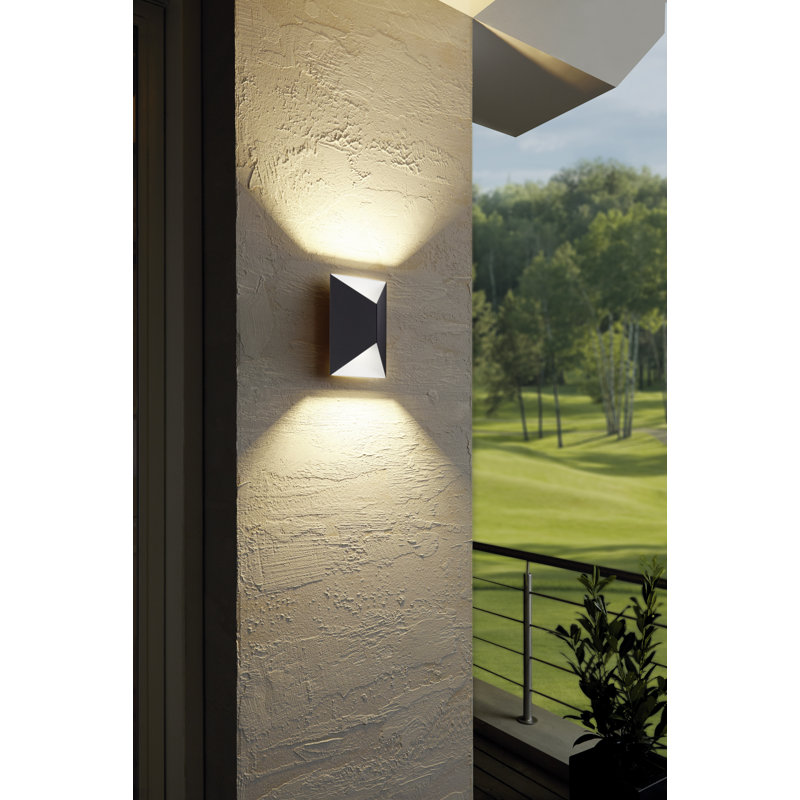 Benham LED Wall Light, Black/White