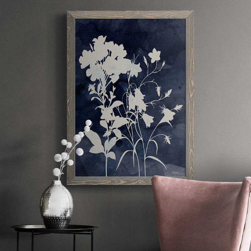 Indigo Botanical II Revisité, reproduction d'art sur toile, H 43,5 po x l 31,5 po x P 1 po, Encadré gris