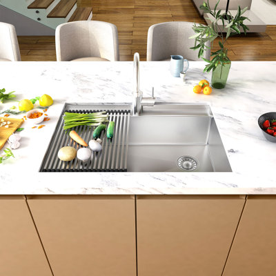 Évier de cuisine à montage sur plan 33 po x l 22 po avec accessoires