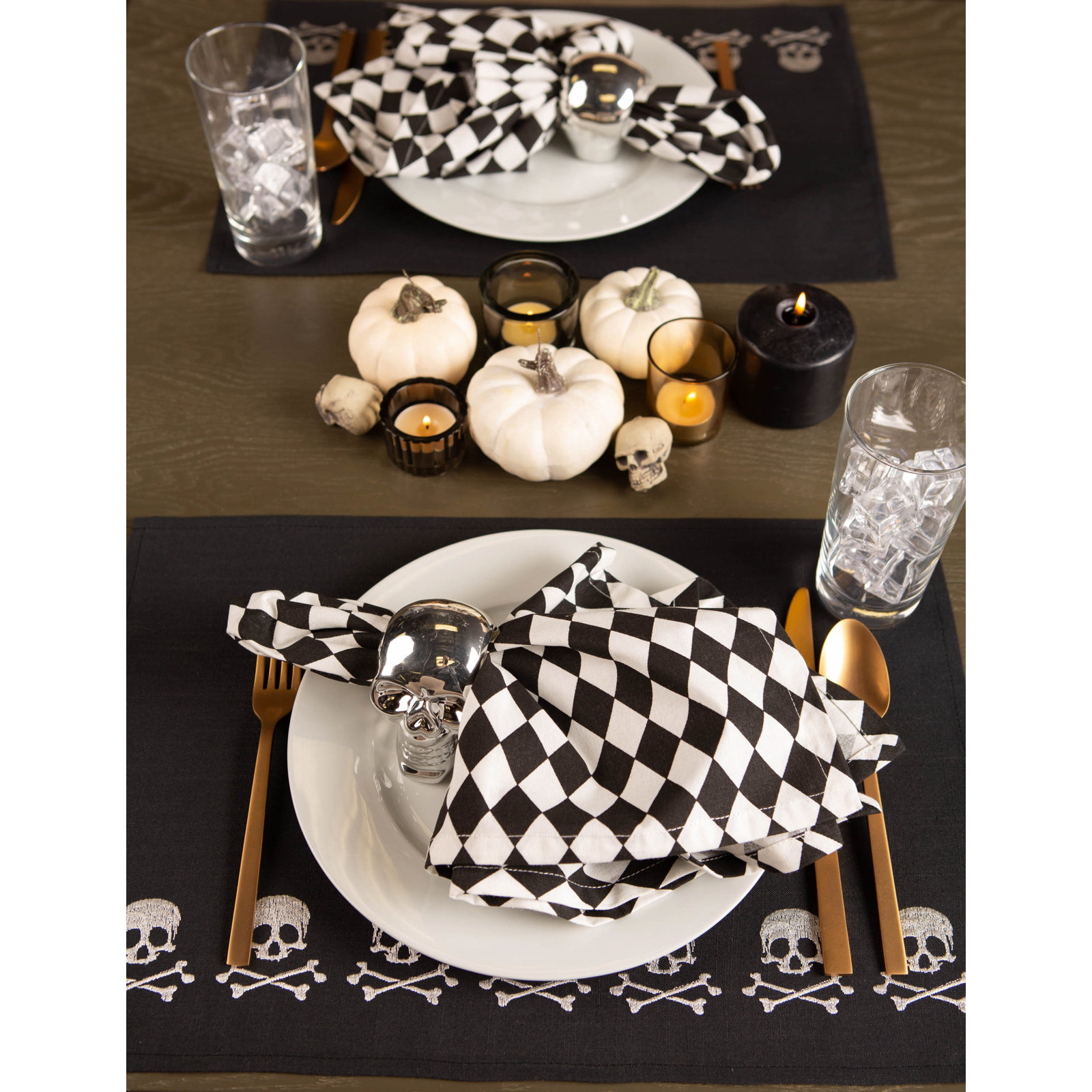 Shunk Skulls Emb 19" Placemat