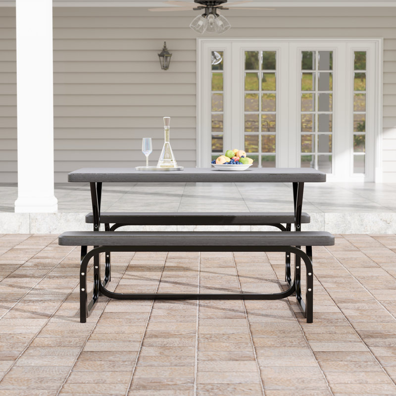Table de pique-nique en PEHD avec base en métal