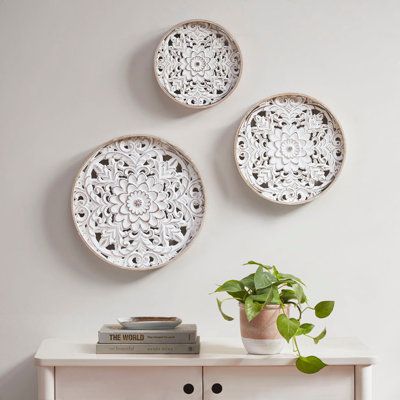 Ensemble de 3 décorations murales en bois sculpté blanc vieilli
