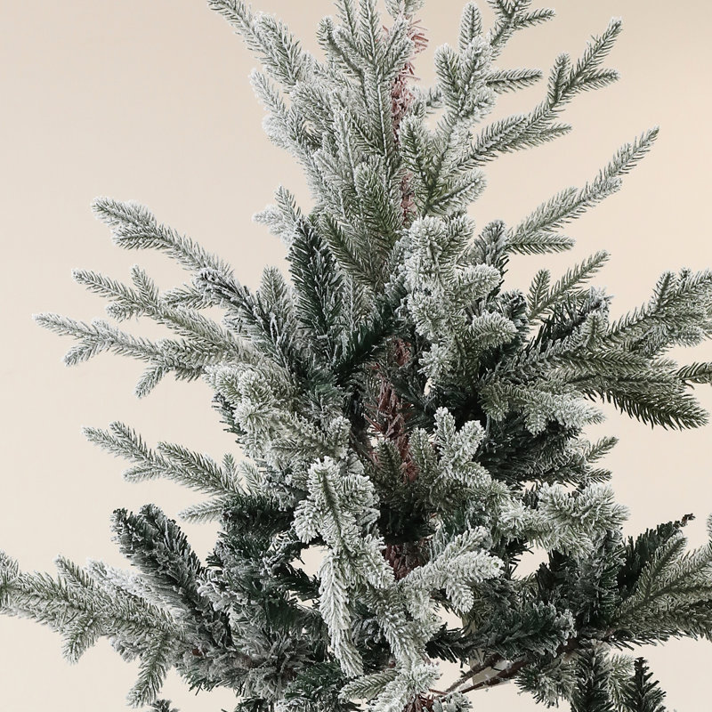 Arbre de Noël artificiel 6 pi - Design nordique en pin 795 pieds enneigé support en métal à assemblage rapide avec base de neige