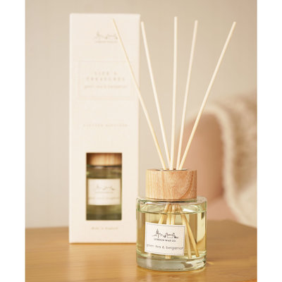 Reed Diffusers And Sticks