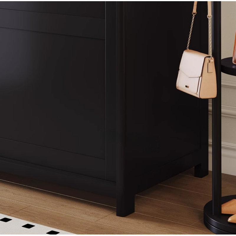 Garde-robe rétro pratique et classique, Noir