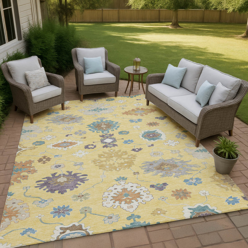 Machine Washable Indoor/Outdoor Chantille ACN2532 Traditional Rug, Yellow, Rectangle 5' x 7'6"