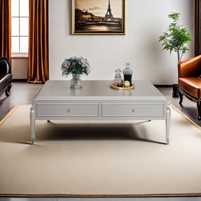 Table basse en bois massif