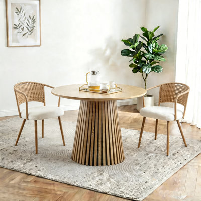 Ensemble table et chaises de salle à manger rondes en bois de 79 cm (31 pouces) avec 2 chaises en osier, mobilier de cuisine moderne, piètement à lattes, marron