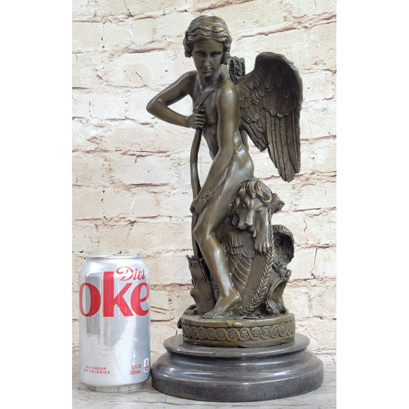 Kaissen Figurines & Sculptures
