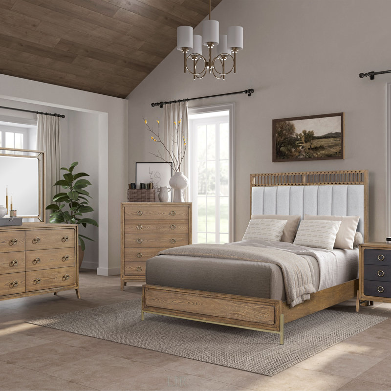 Grand lit tapissier et à panneau avec finition latte, sangles en similicuir et design moderne plus doux pour les chambres élégantes.