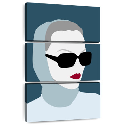 Dame en bloc gris abstrait