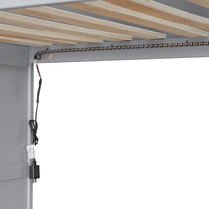 Lit simple superposé au dessus d'un lit double avec bibliothèque de rangement, garde-corps en rotin et lumière, Gris