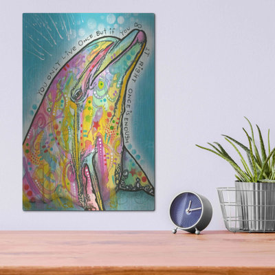 «Dolphin» par Dean Russo sur métal