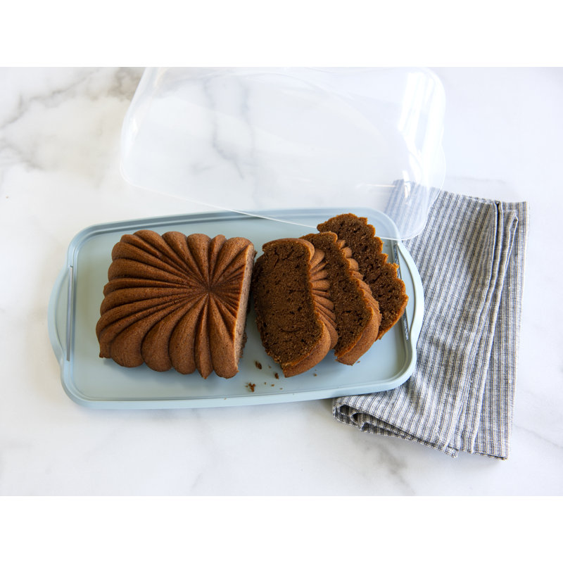 Nordic Ware Loaf Cake Keeper Food Storage Container