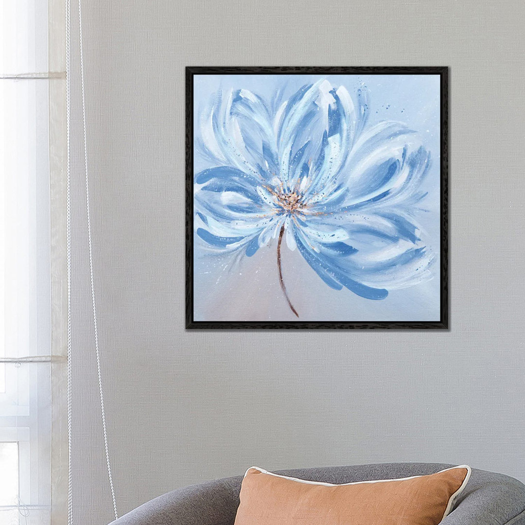 Dekorative Blume von Leena Amelina - Galerie-verpackte Leinwand Giclée auf Leinwand