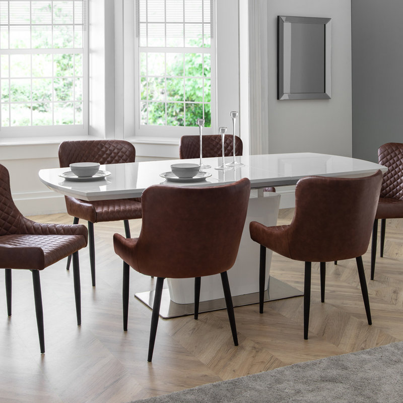 Wynnfield 6 - Person Dining Set, Brown