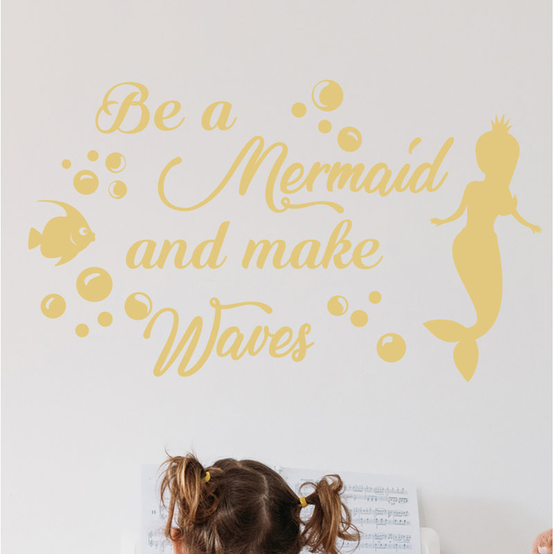 Adhésif décoratif «Be a Mermaid and Make Waves», H 38 po x l 66 po, Beige