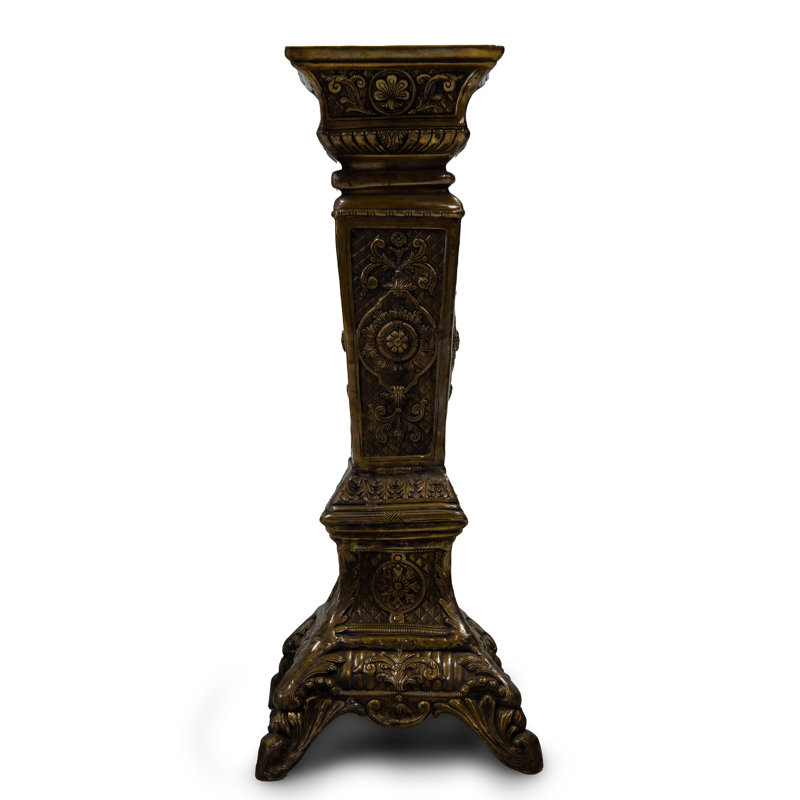Piédestal colonne rétro avec gravures ornées
