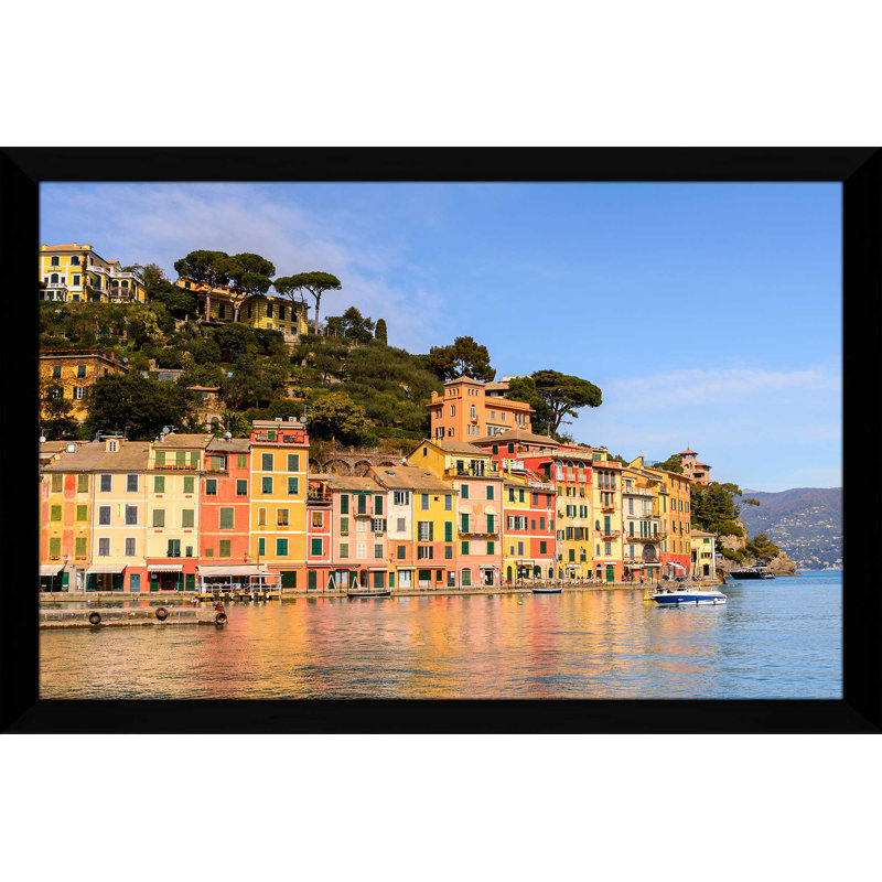 «Mediterranean Seaside», reproduction de photo encadrée, H 21,5 po x l 27,5 po x P 0,75 po, Cadre noir
