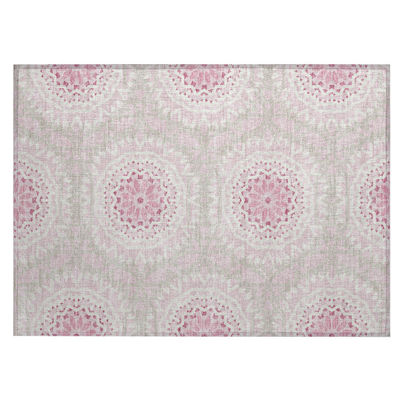 Kawon Geometric Indoor / Outdoor Rug, Rectangle 1'8" x 2'6"