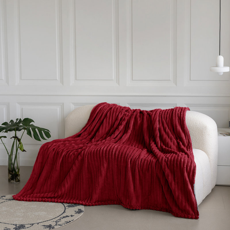 BELLISSIMA PLUSH THROW, Red, 42cm x 28cm 