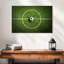 Ballon de football Sireci sur la ligne-107850746