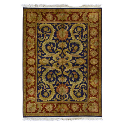 Crown Hand Woven Wool Oriental Area Rug