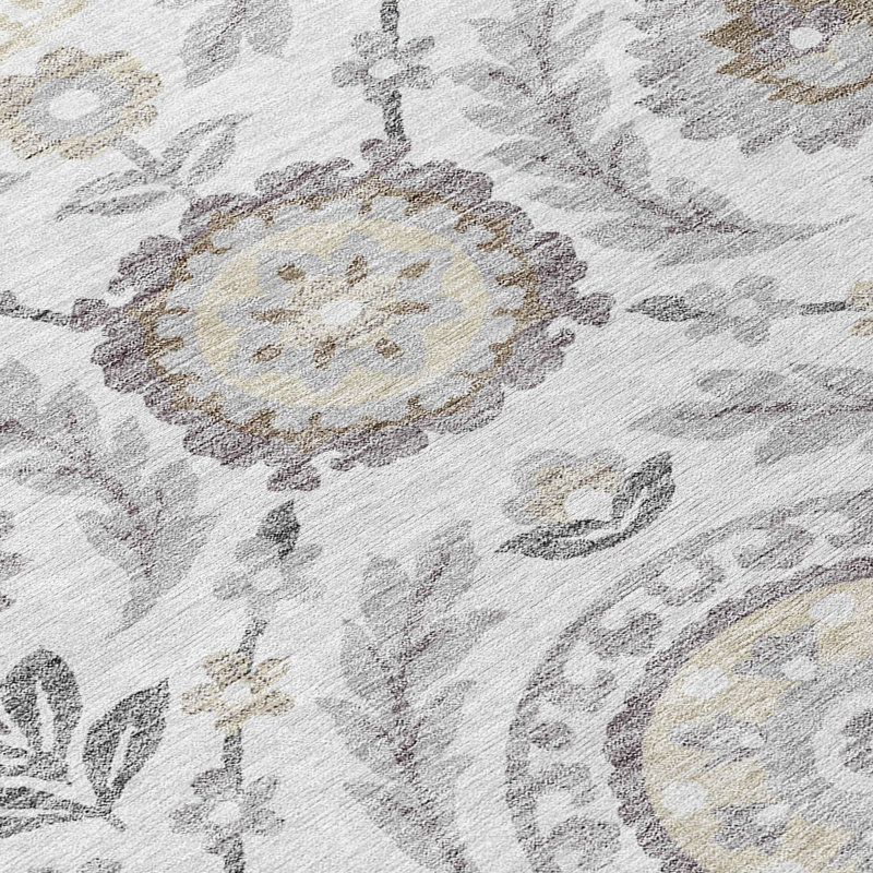 Mahaney Floral Indoor / Outdoor Rug, Rectangle 5' x 7'6"