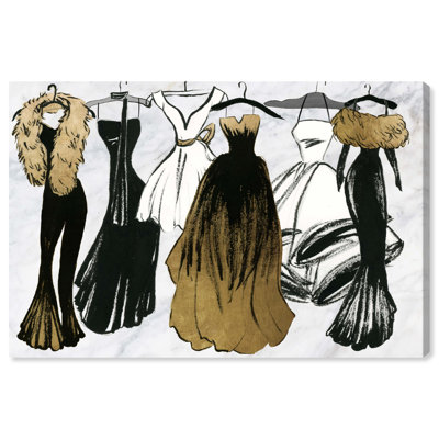 " Lovely Closet Noir "